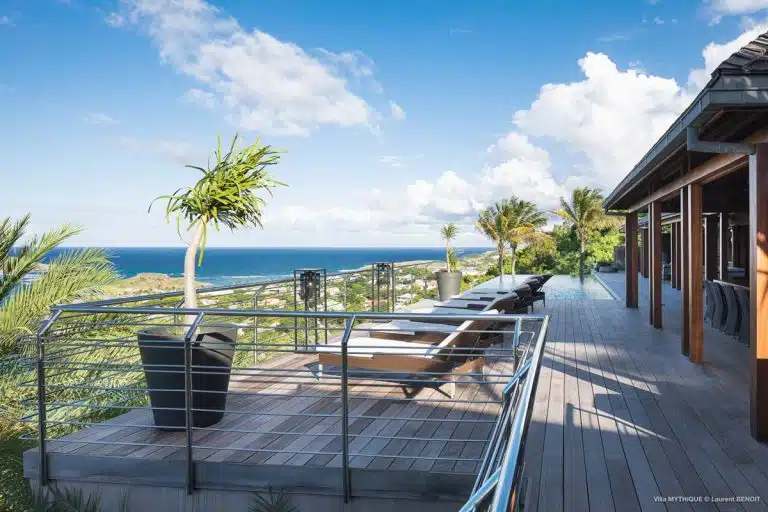 terrace with infinity pool and ocean view in the mythique villa in st Barth