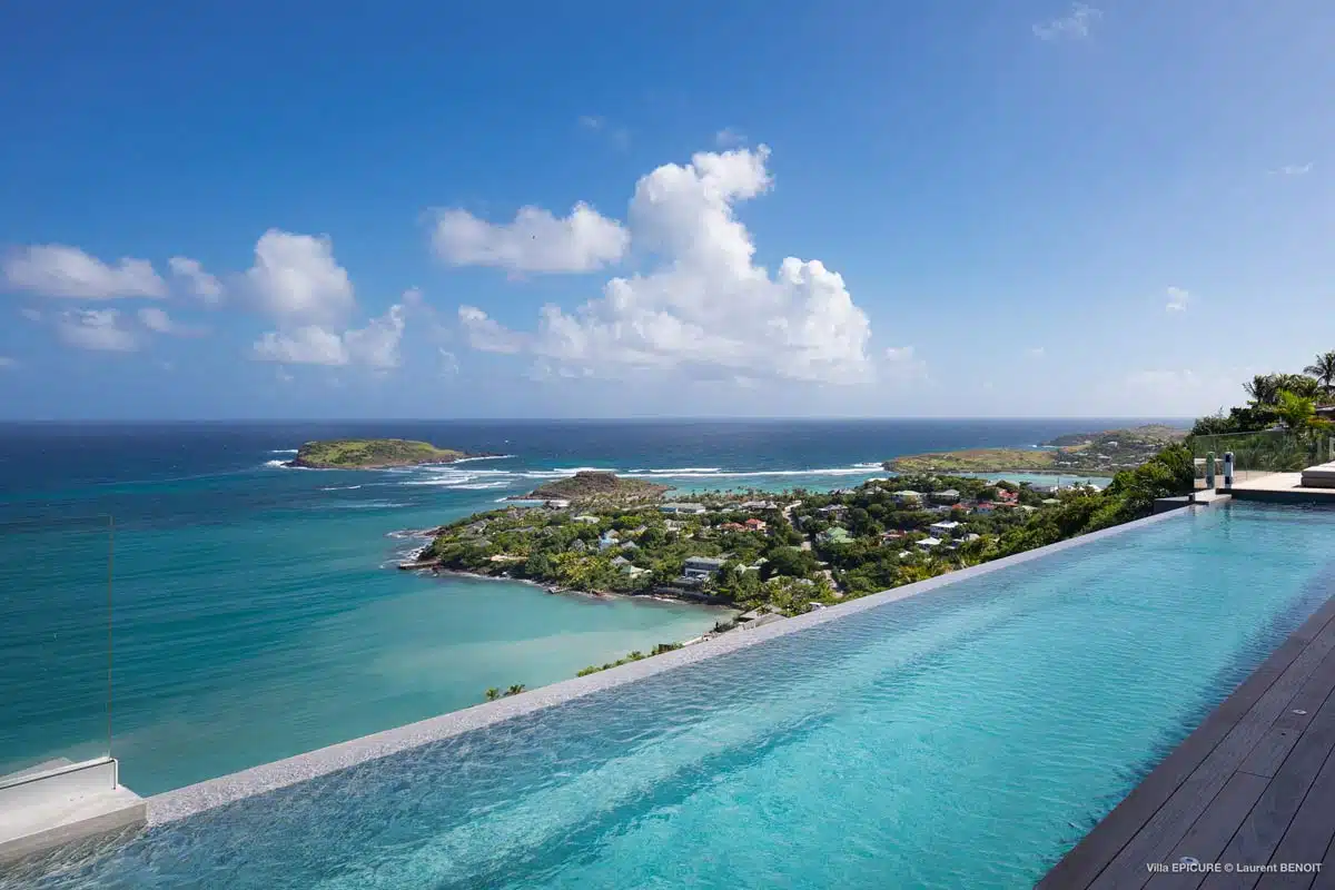 Infinity pool facing the ocean from the Epicure villa in Saint Barthelemy
